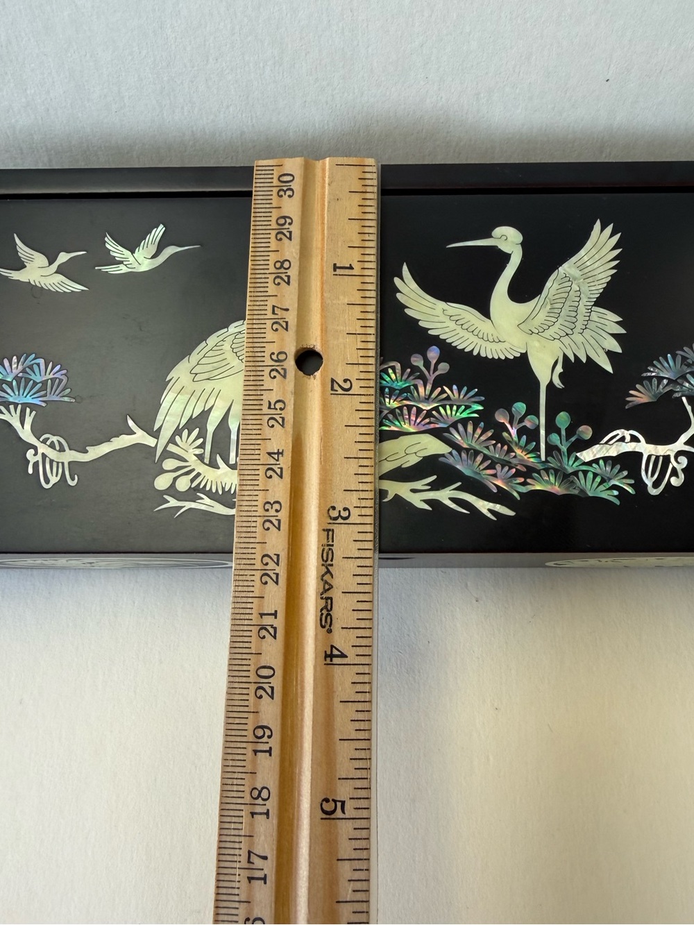 Vintage Korean Lacquerware Trinket Box with Mother-of-Pearl Cranes Inlay. - Picture 11 of 14